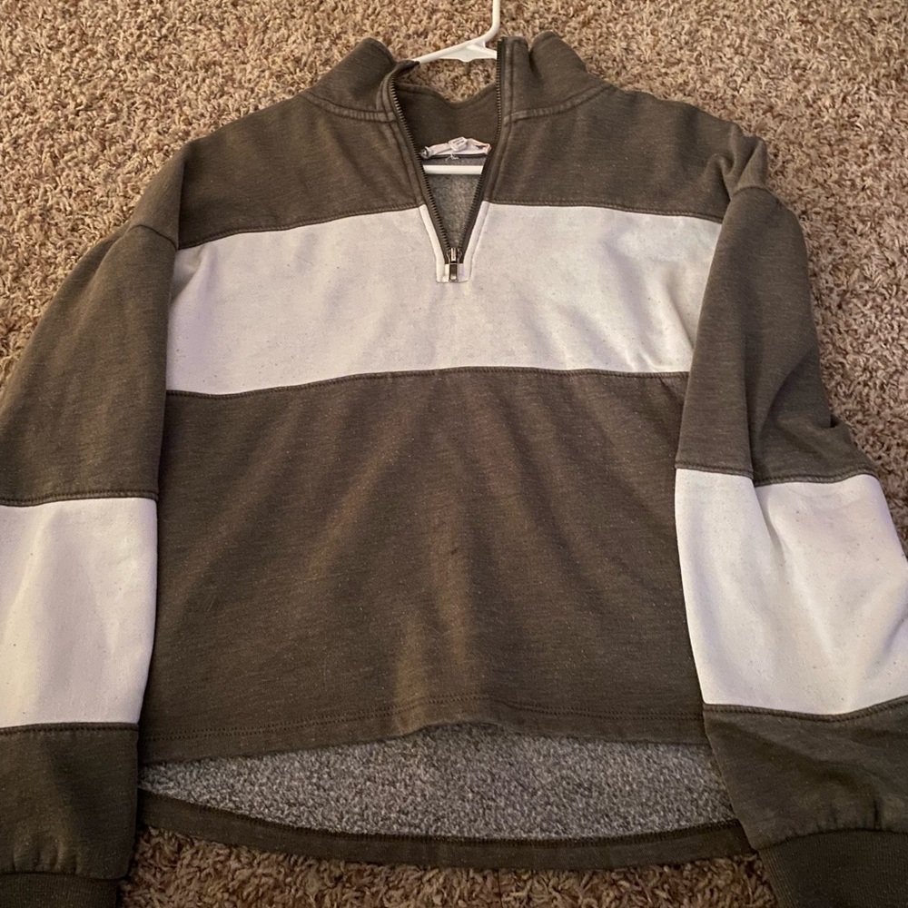 comfy jacket from Tjmaxx. army green and white.
